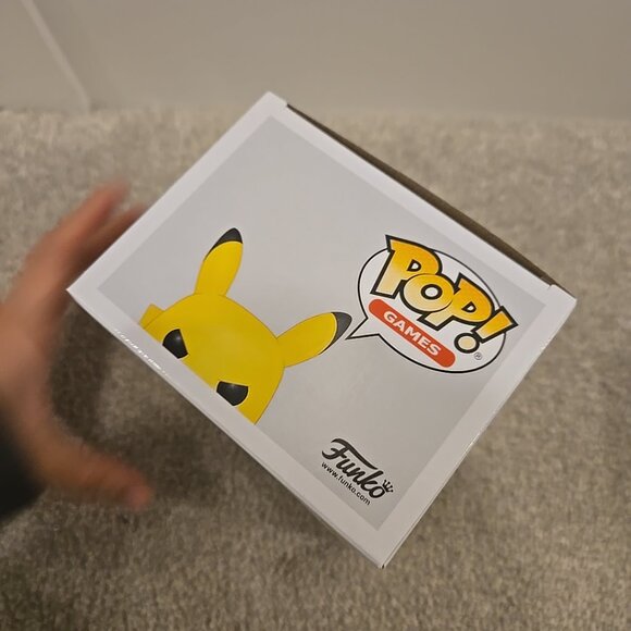 Funko Pop! Vinyl: Pokémon - Pikachu #779 - Picture 5 of 6